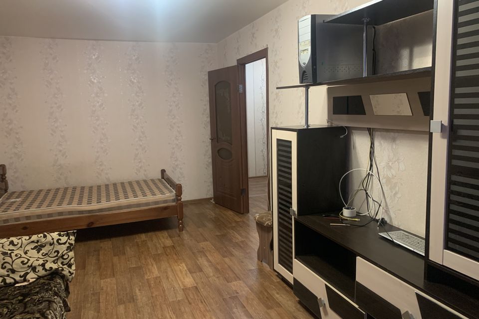 Сдаётся 1-комнатная квартира, 38 м²