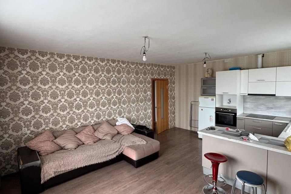 Сдаётся 2-комнатная квартира, 65 м²