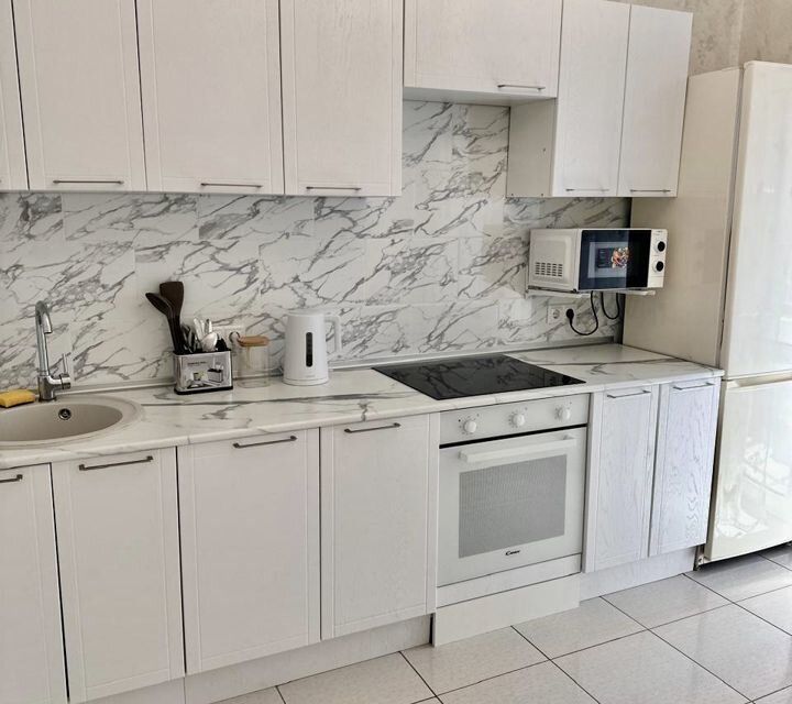 Сдаётся 1-комнатная квартира, 51 м²