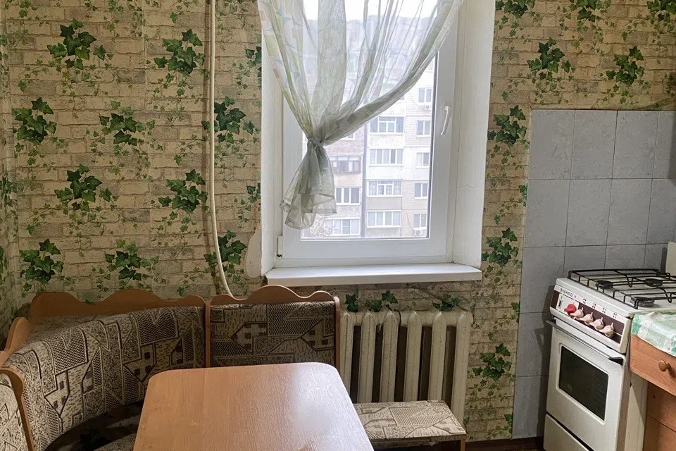 Сдаётся 2-комнатная квартира, 65 м²