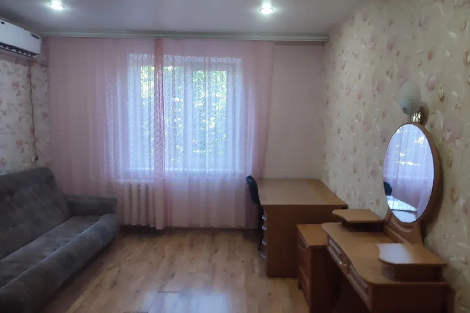 Сдаётся 2-комнатная квартира, 50 м²