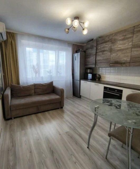 Сдаётся 1-комнатная квартира, 37 м²