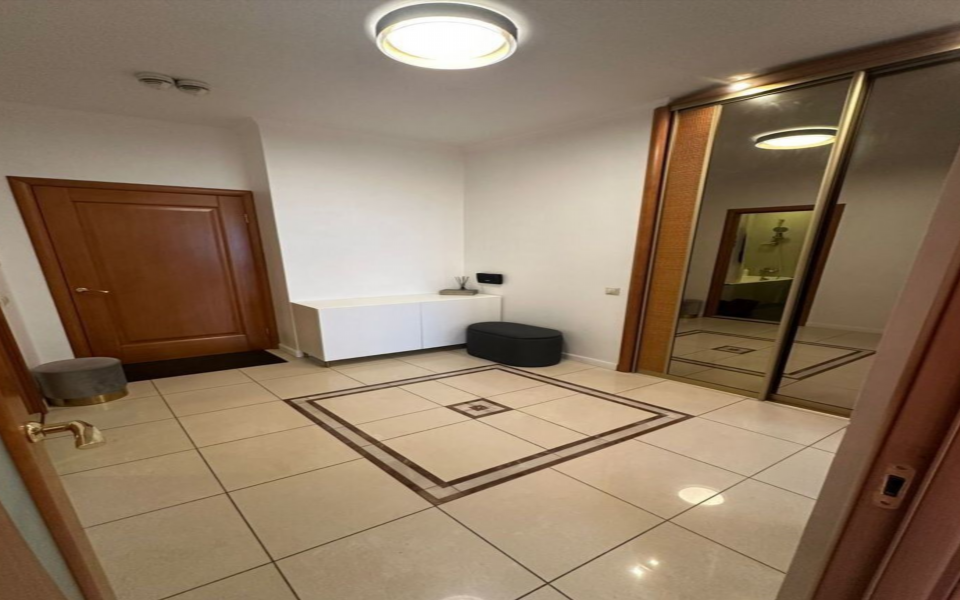 Сдаётся 1-комнатная квартира, 43 м²