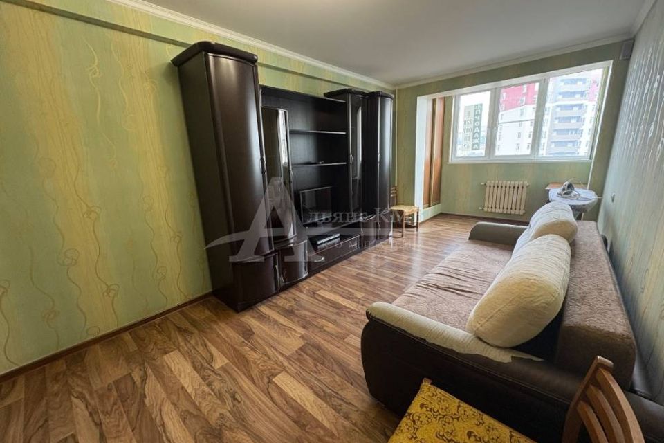 Сдаётся 1-комнатная квартира, 38 м²