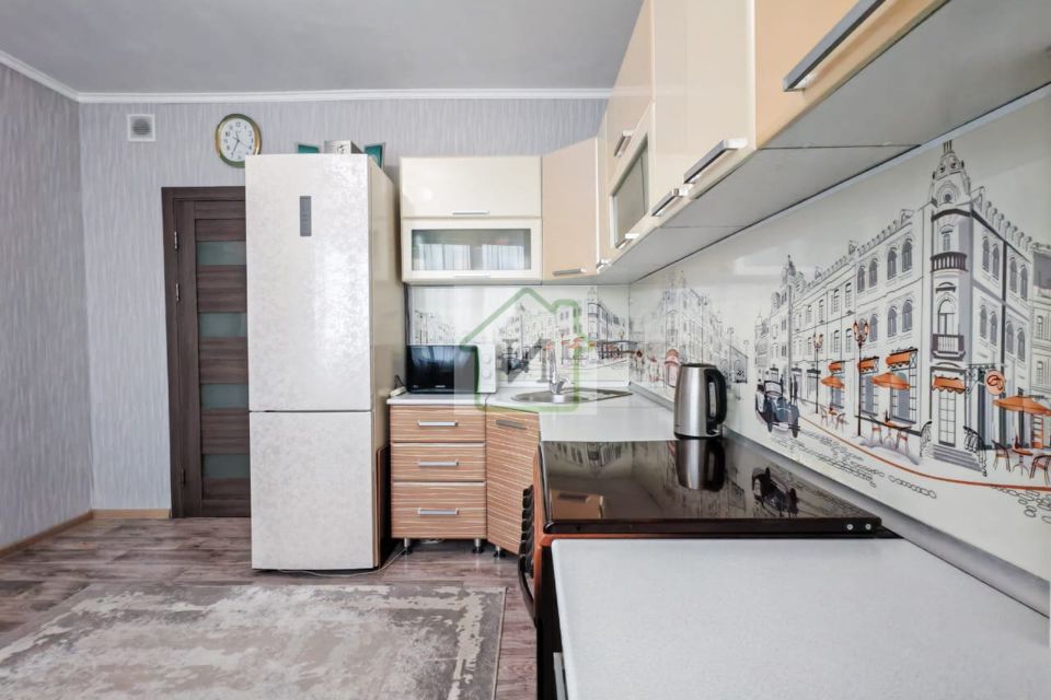 Сдаётся 2-комнатная квартира, 65 м²