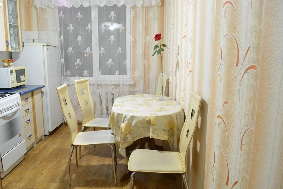 Сдаётся 2-комнатная квартира, 55 м²