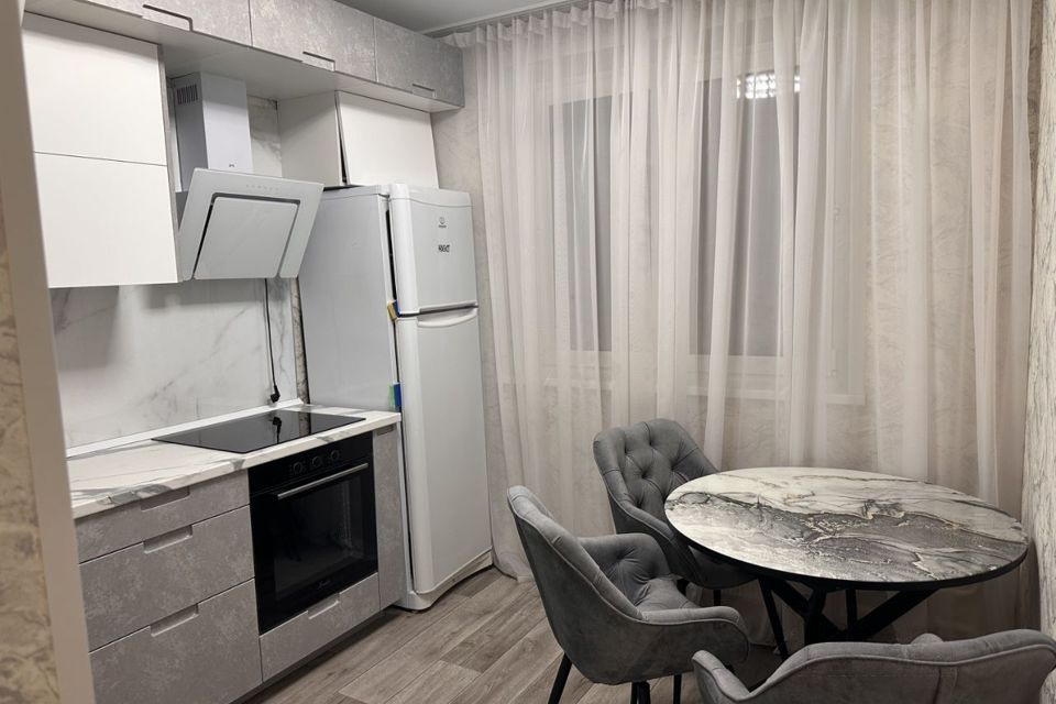 Сдаётся 1-комнатная квартира, 40 м²