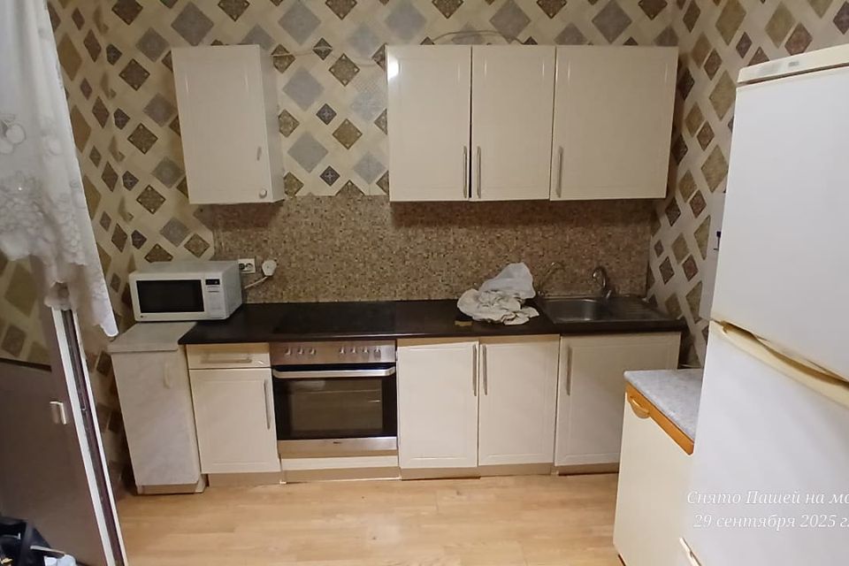Сдаётся 2-комнатная квартира, 63 м²