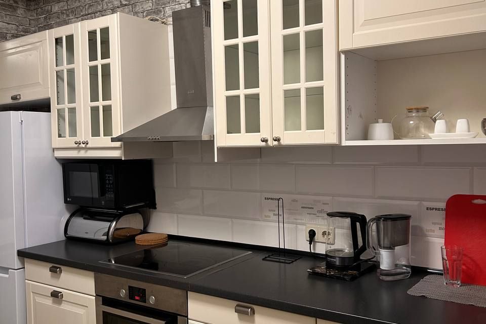 Сдаётся 1-комнатная квартира, 42 м²