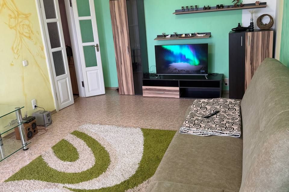 Сдаётся 2-комнатная квартира, 65 м²