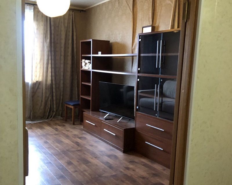 Сдаётся 2-комнатная квартира, 55 м²