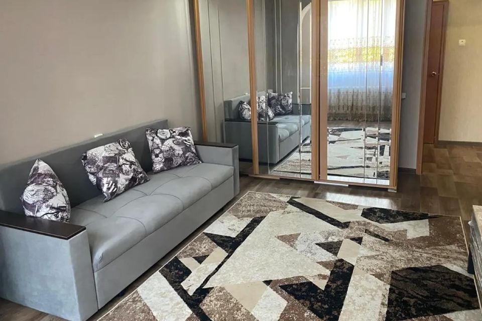 Сдаётся 1-комнатная квартира, 37 м²