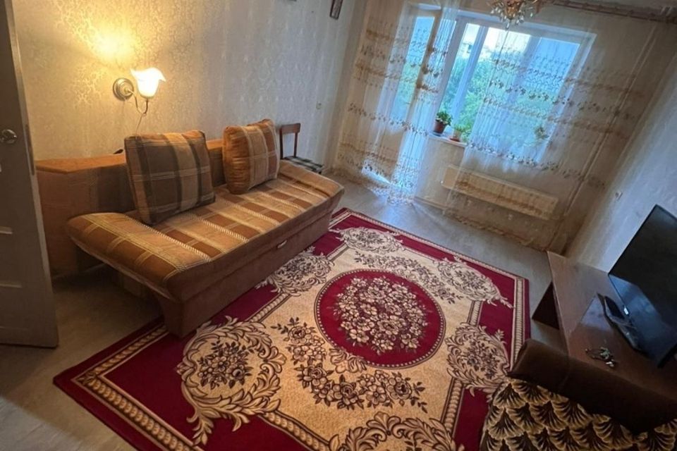Сдаётся 2-комнатная квартира, 55 м²