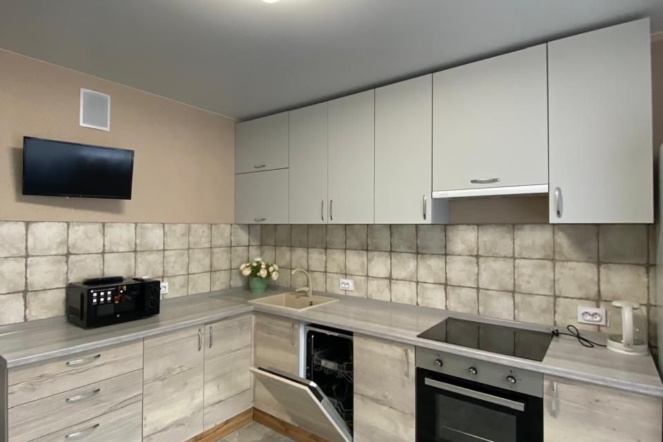 Сдаётся 1-комнатная квартира, 43 м²