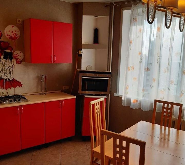 Сдаётся 3-комнатная квартира, 96 м²