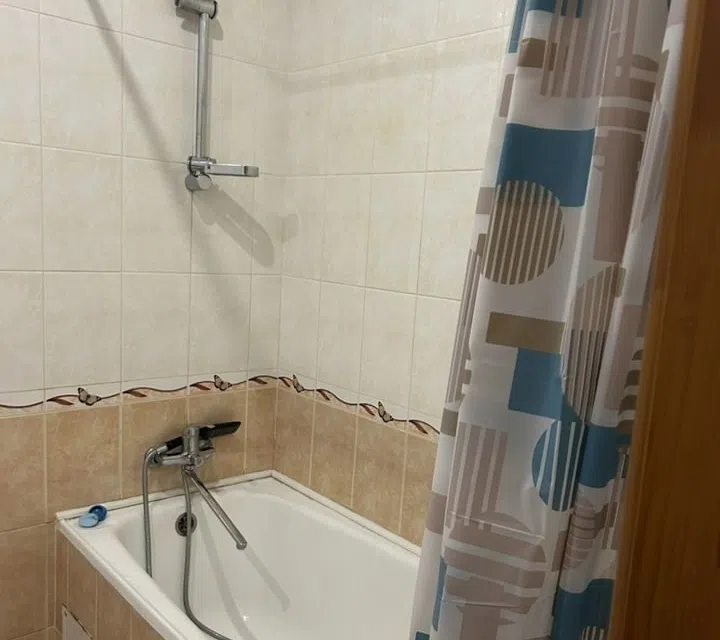 Сдаётся 1-комнатная квартира, 46 м²