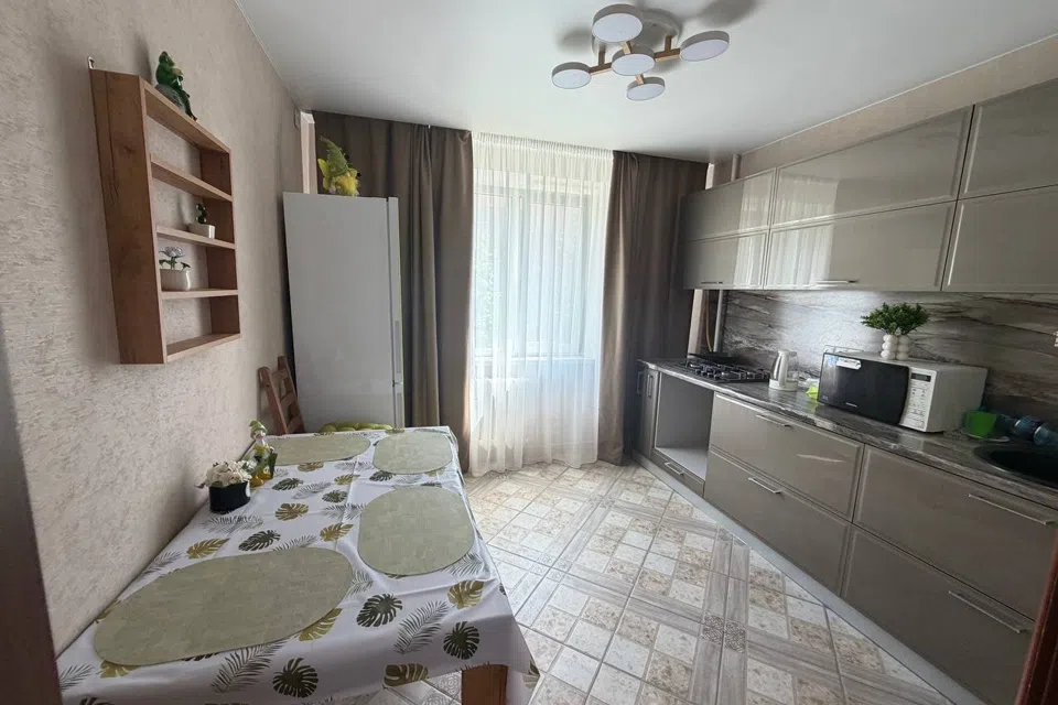 Сдаётся 2-комнатная квартира, 50 м²