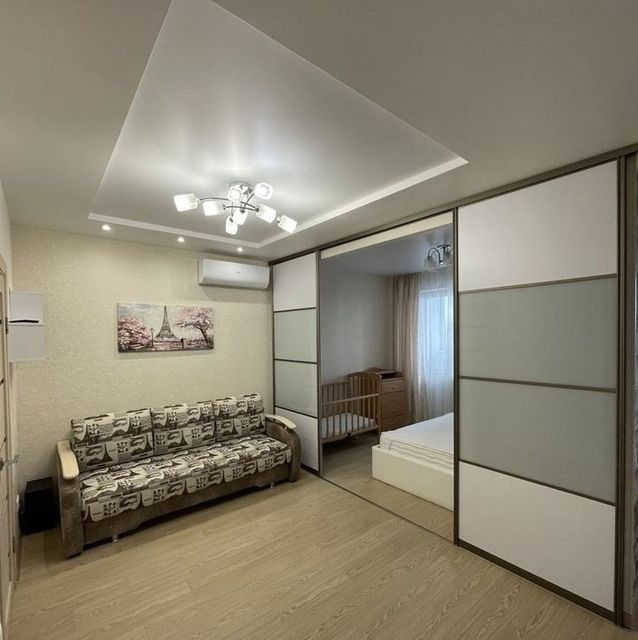 Сдаётся 1-комнатная квартира, 51 м²