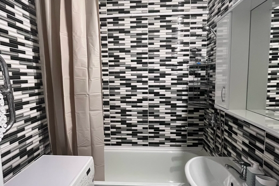 Сдаётся 2-комнатная квартира, 54 м²