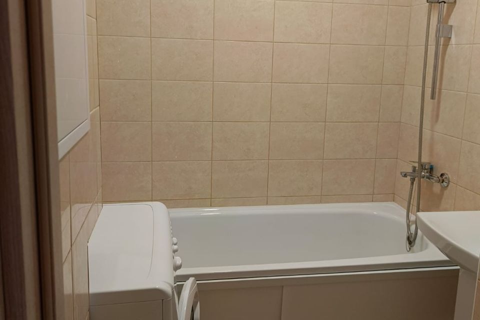Сдаётся 1-комнатная квартира, 35 м²