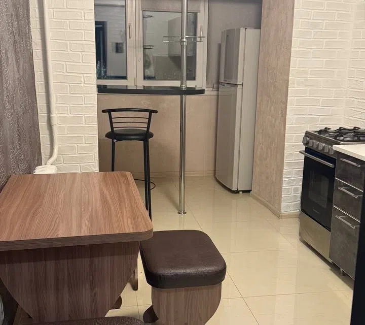 Сдаётся 2-комнатная квартира, 54 м²