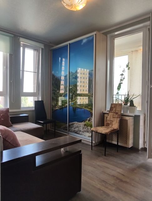 Сдаётся 2-комнатная квартира, 56 м²