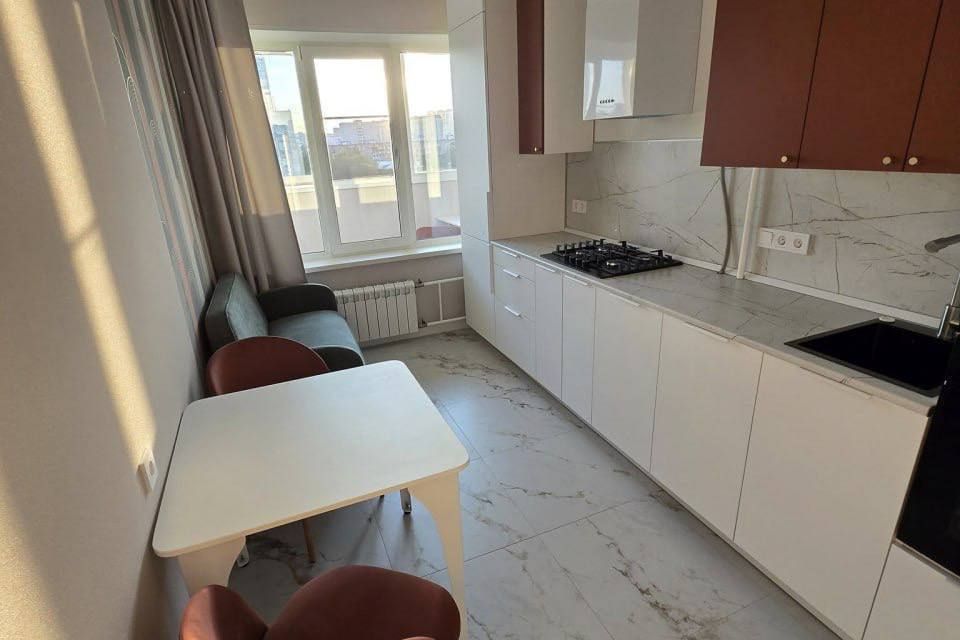 Сдаётся 1-комнатная квартира, 42 м²