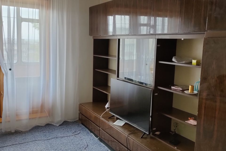 Сдаётся 2-комнатная квартира, 65 м²
