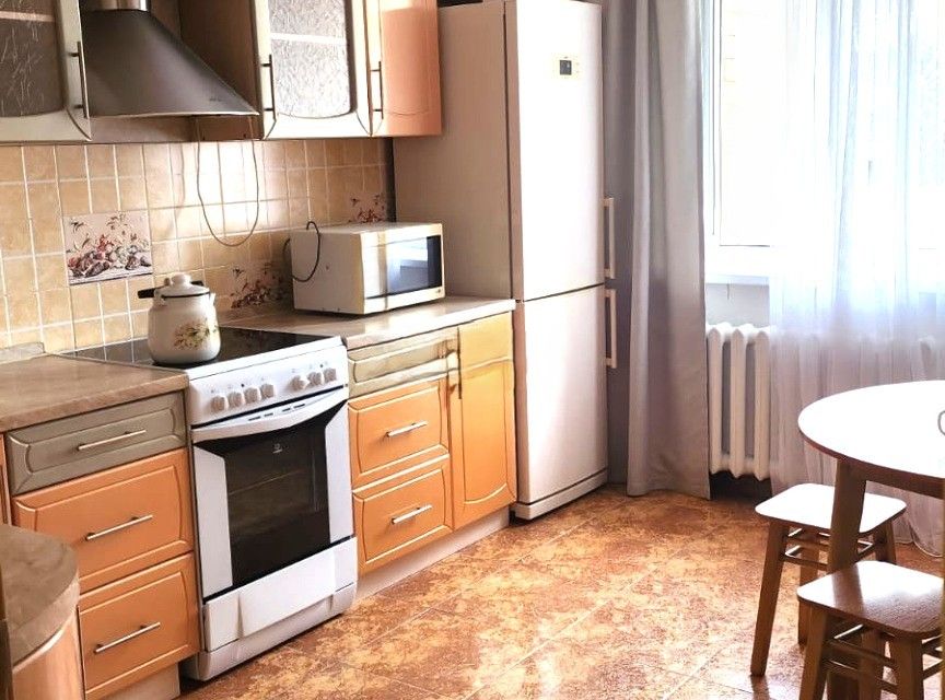Сдаётся 2-комнатная квартира, 57 м²