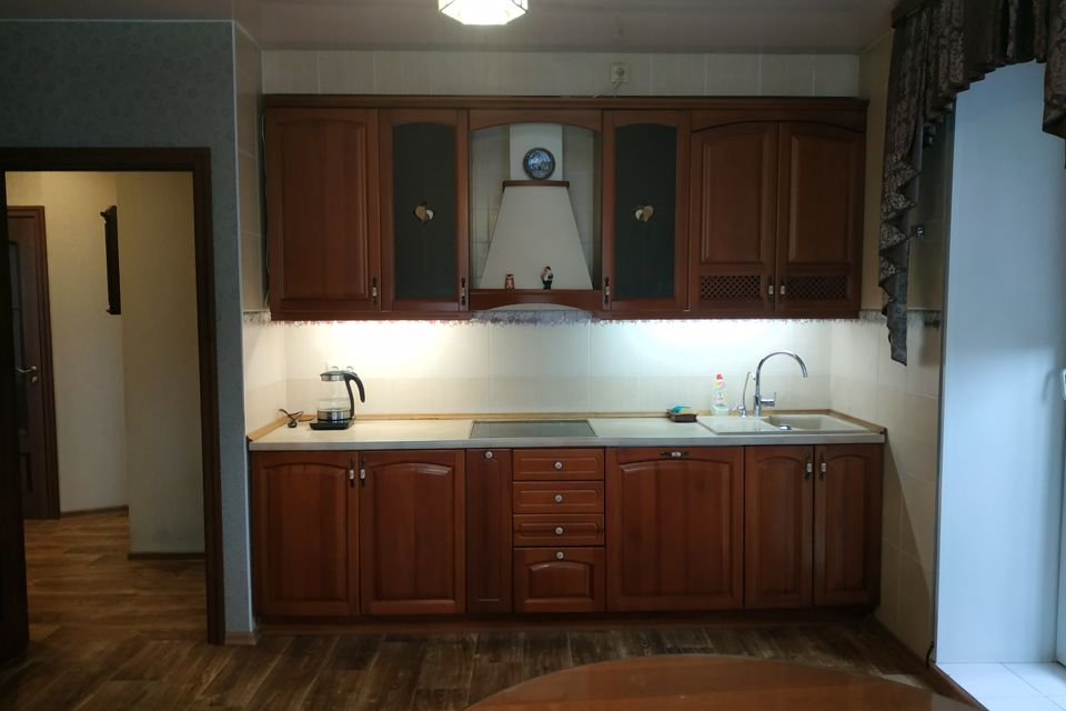 Сдаётся 2-комнатная квартира, 74.6 м²