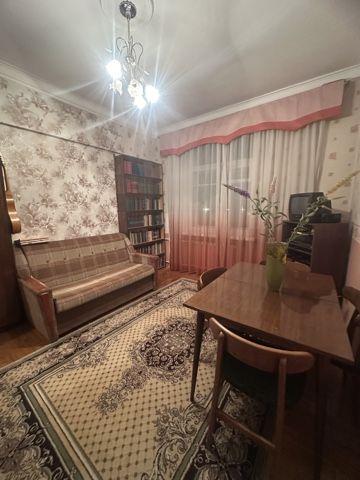 Сдаётся 3-комнатная квартира, 77.9 м²