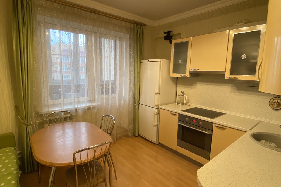 Сдаётся 1-комнатная квартира, 41 м²