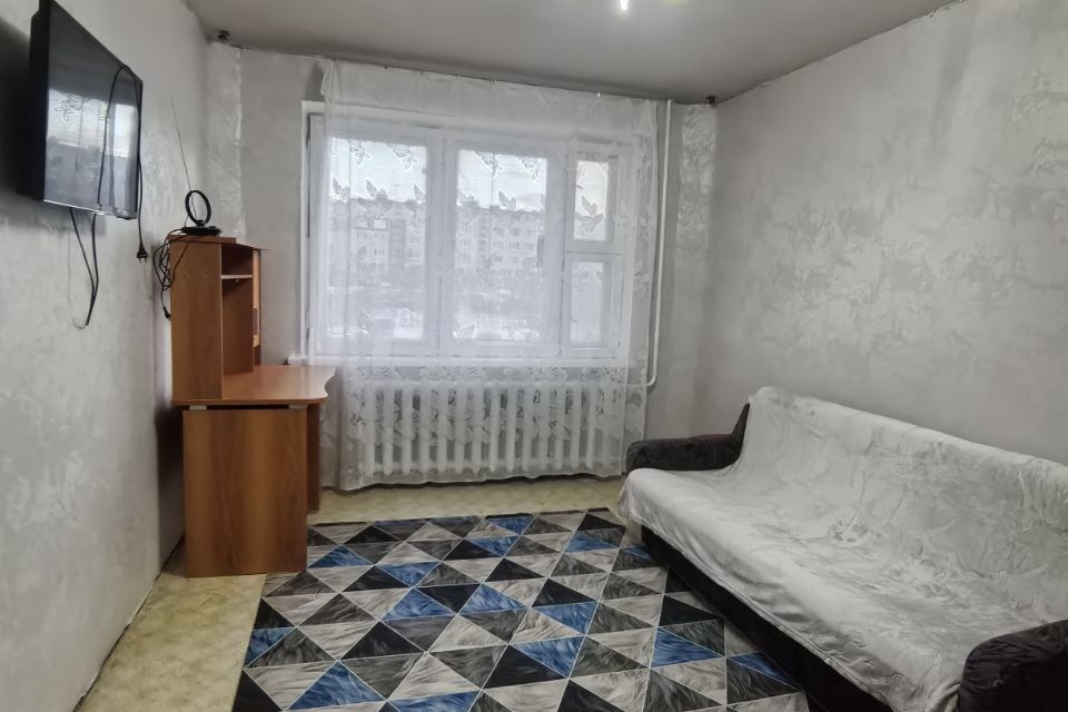 Сдаётся 2-комнатная квартира, 55.6 м²