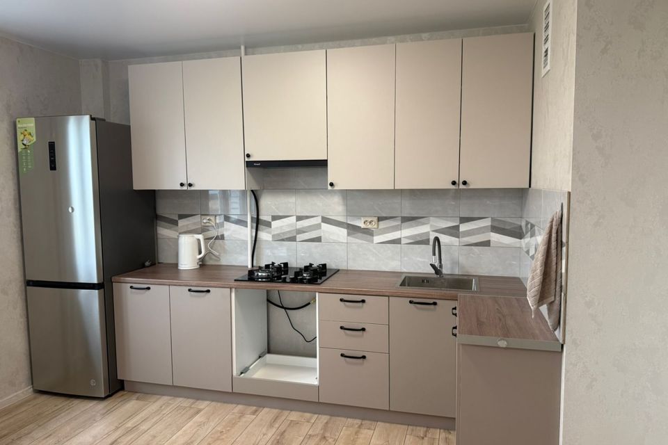 Сдаётся 1-комнатная квартира, 42 м²
