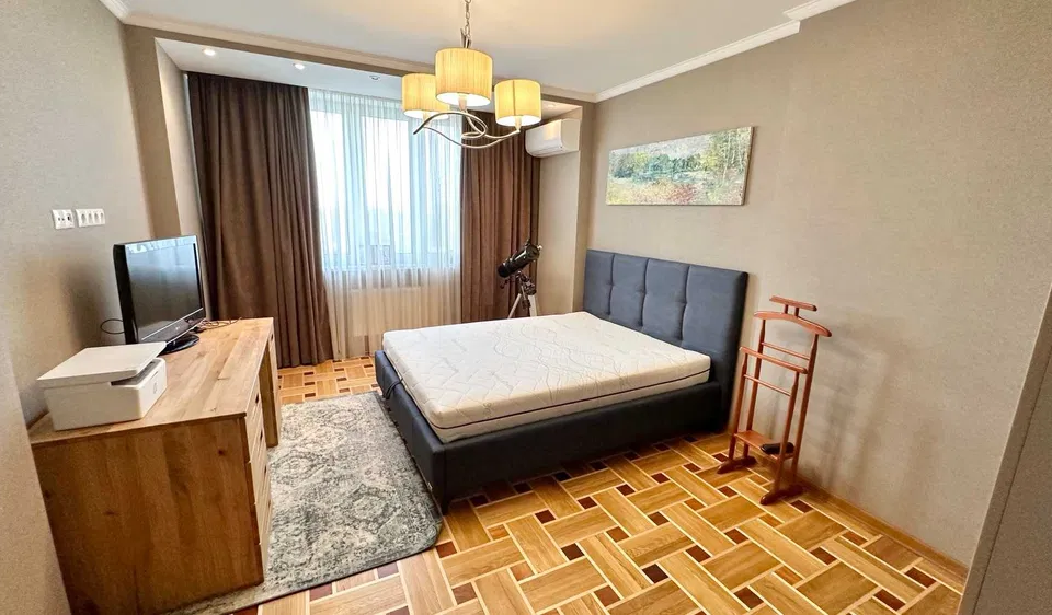 Сдаётся 2-комнатная квартира, 55 м²