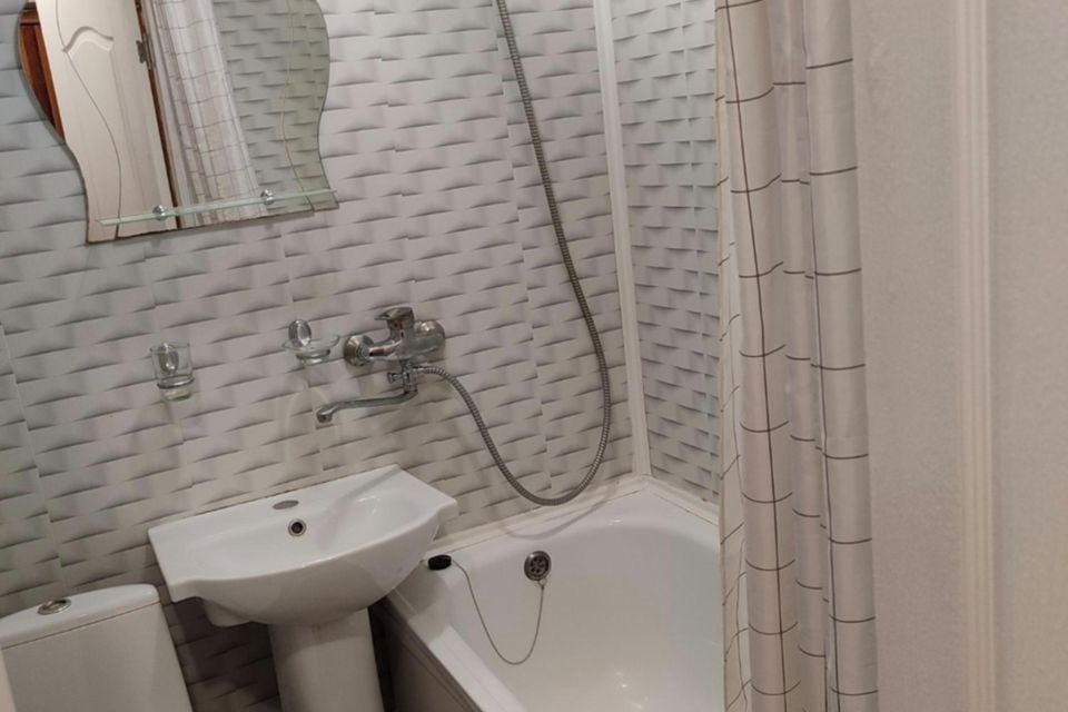 Сдаётся 1-комнатная квартира, 37 м²