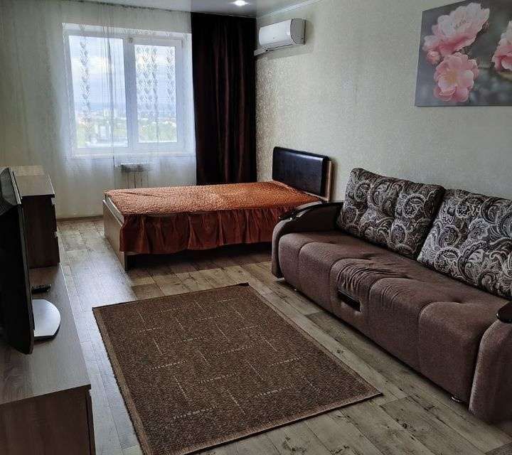 Сдаётся 1-комнатная квартира, 42 м²