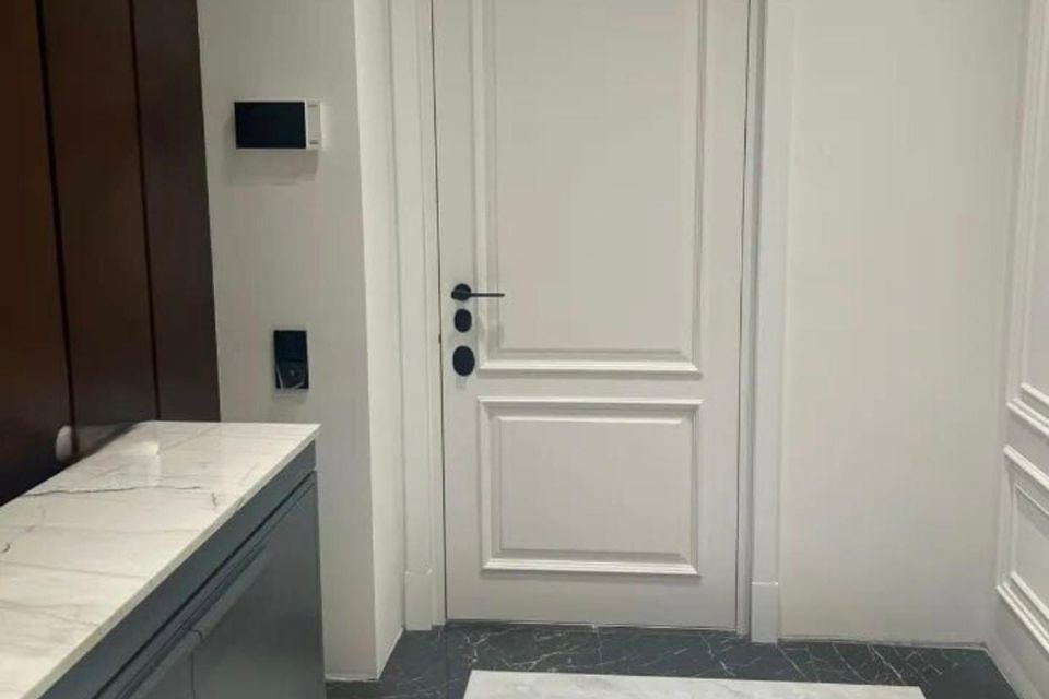 Сдаётся 3-комнатная квартира, 107 м²