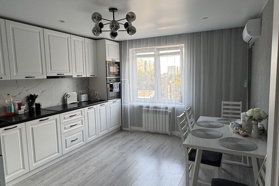 Сдаётся 1-комнатная квартира, 50 м²