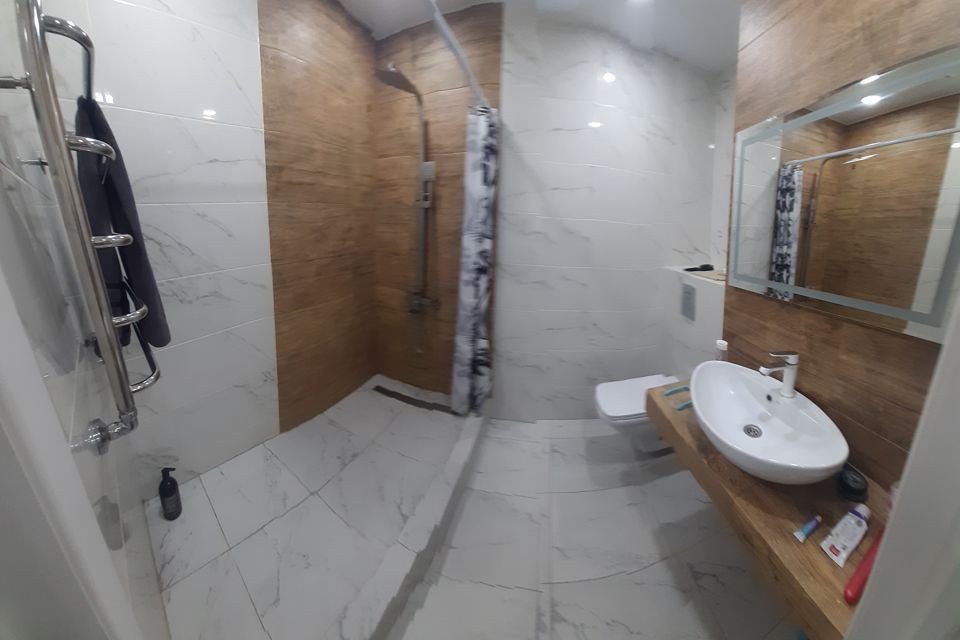 Сдаётся 1-комнатная квартира, 38 м²
