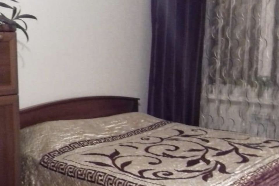 Сдаётся 1-комнатная квартира, 35 м²