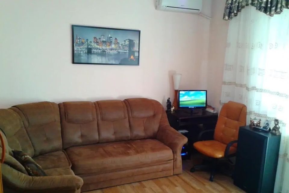 Сдаётся 1-комнатная квартира, 40 м²