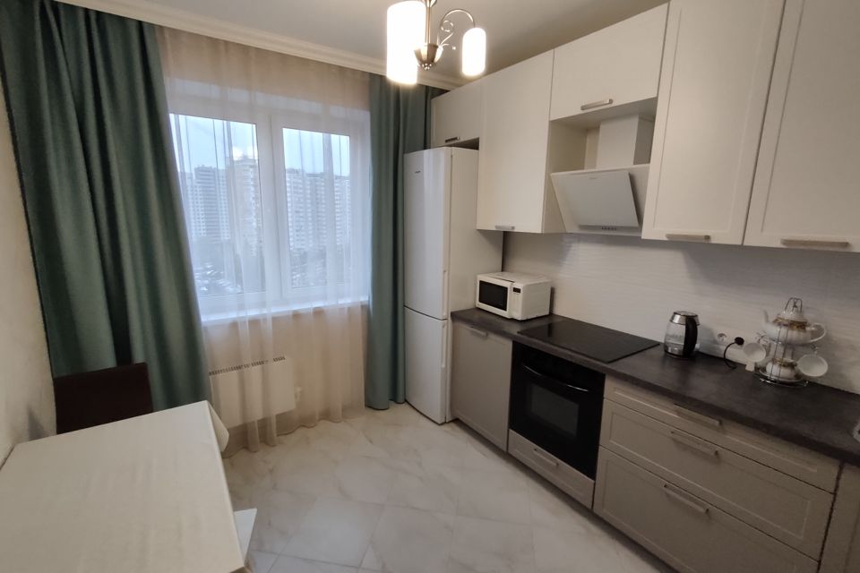 Сдаётся 2-комнатная квартира, 55 м²