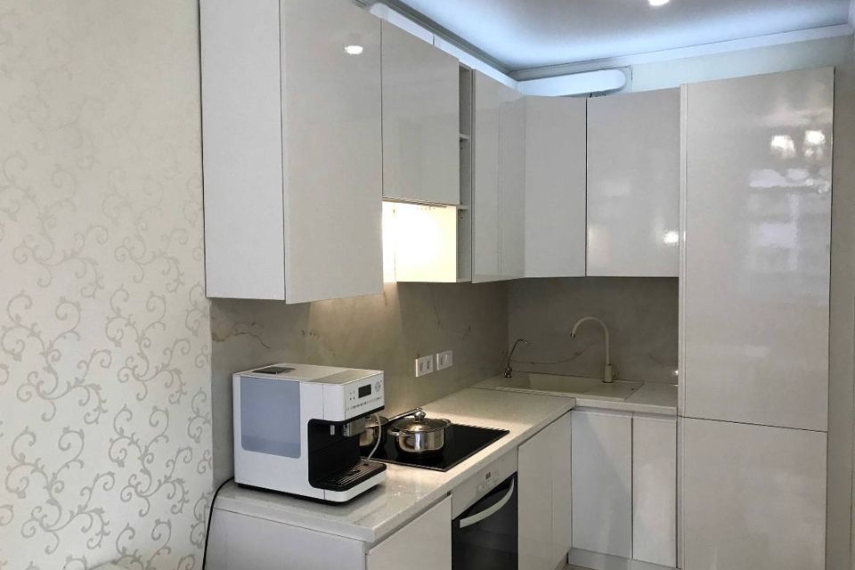 Сдаётся 1-комнатная квартира, 42 м²