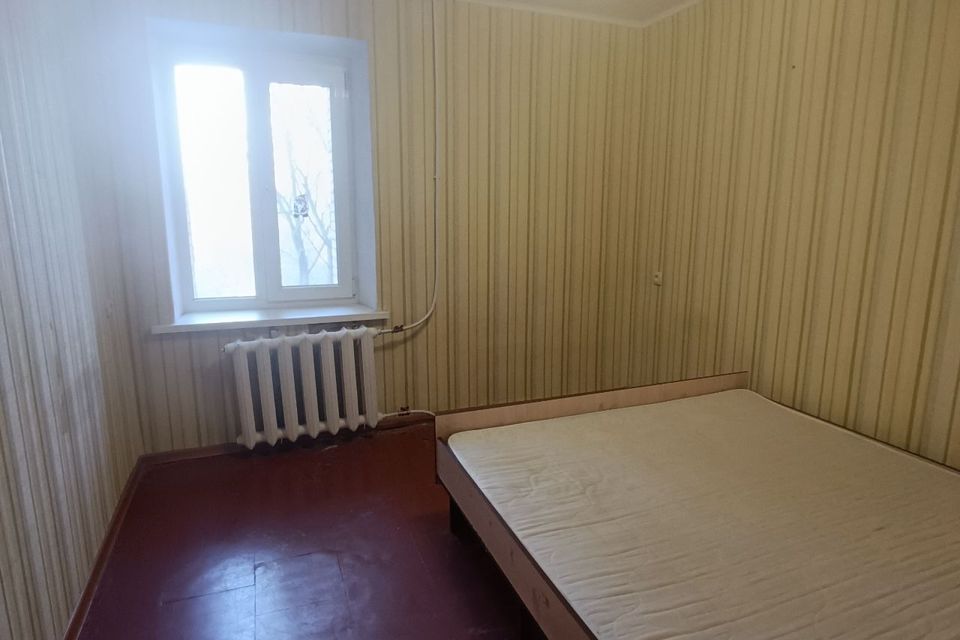 Сдаётся 4-комнатная квартира, 60 м²
