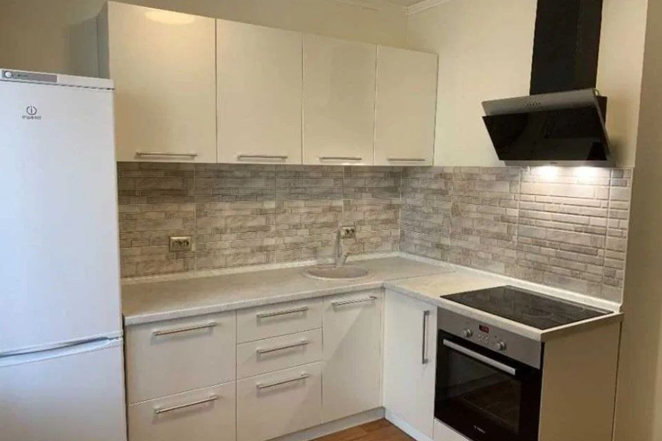 Сдаётся 1-комнатная квартира, 39 м²