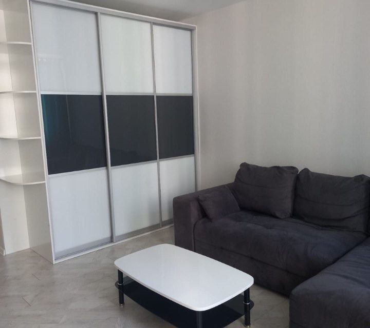 Сдаётся 2-комнатная квартира, 61 м²