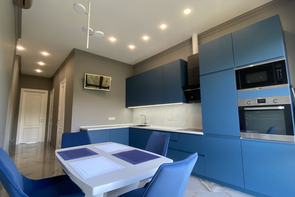 Сдаётся 2-комнатная квартира, 65 м²