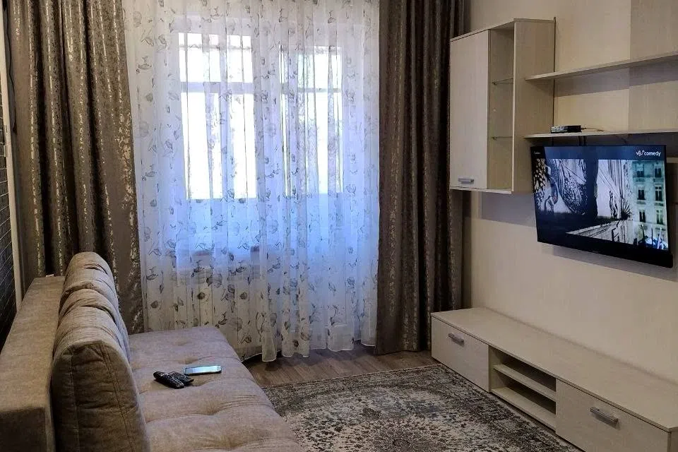 Сдаётся 2-комнатная квартира, 78 м²