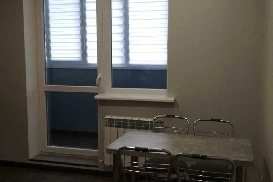 Сдаётся 2-комнатная квартира, 56 м²